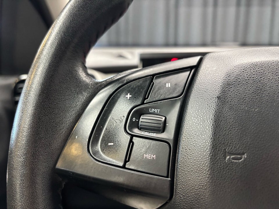 Citroën C4 Cactus 1,5 BlueHDi 100 SkyLine 5d