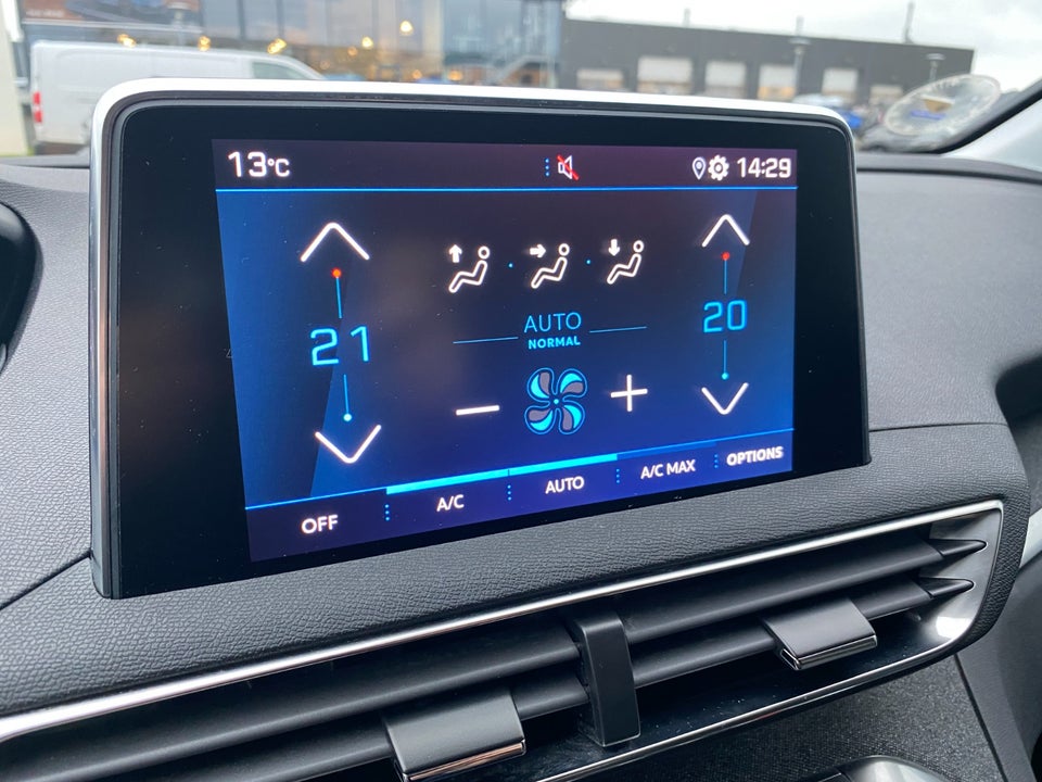 Peugeot 5008 1,2 PureTech 130 Limited 7prs 5d