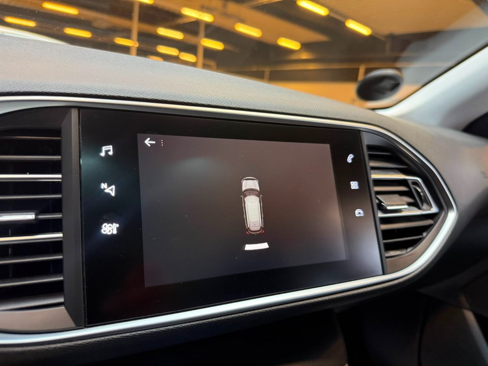 Peugeot 308 1,2 PureTech 130 Selection Sky SW 5d