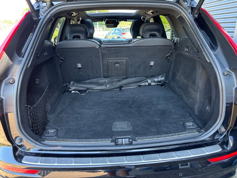 Volvo XC60 2,0 B5 235 R-Design aut. AWD 5d