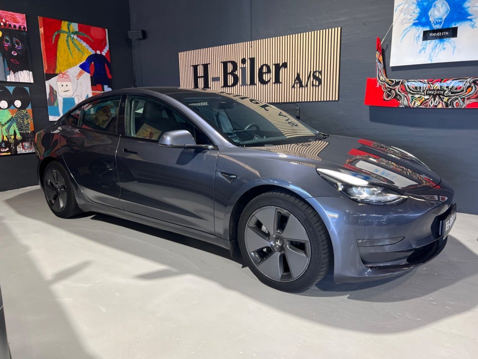 Tesla Model 3 Long Range AWD 4d