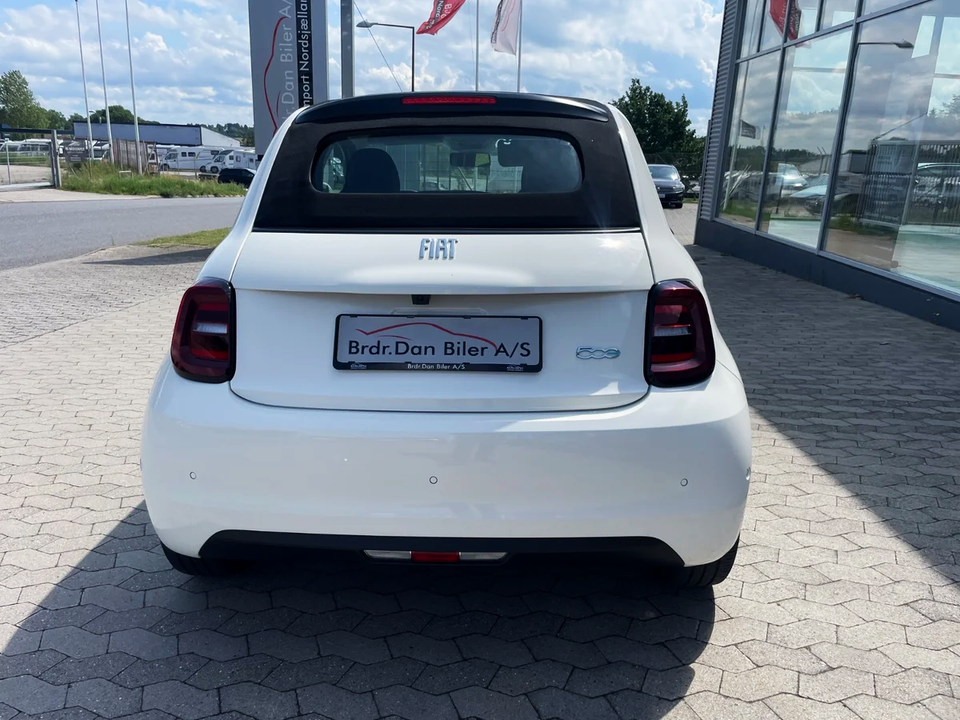 Fiat 500e 42 Icon Pack Cabrio 2d