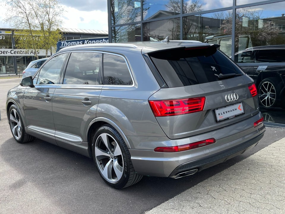 Audi Q7 3,0 TDi 272 quattro Tiptr. 5d