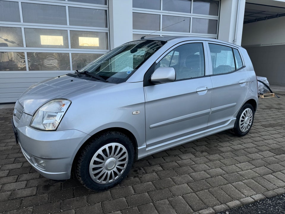 Kia Picanto 1,0 EX 5d