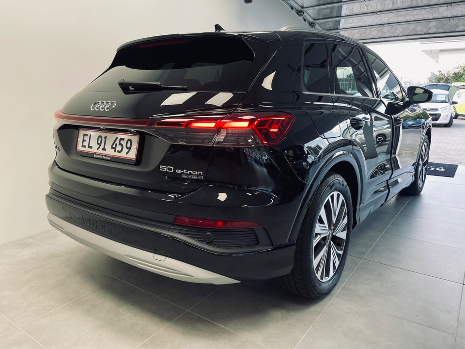 Audi Q4 e-tron 50 Attitude S-line quattro 5d