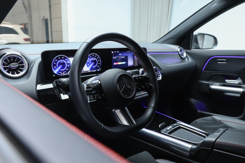 Mercedes EQA250+ AMG Advance 5d