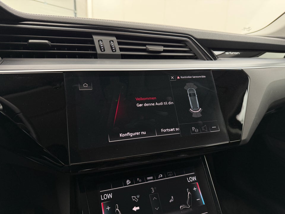 Audi e-tron 55 quattro 5d