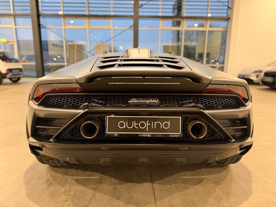 Lamborghini Huracan 5,2 Sterrato 2d