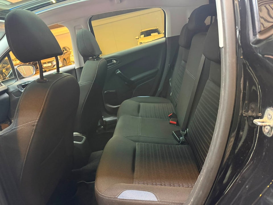 Peugeot 208 1,2 VTi Allure Sky 5d