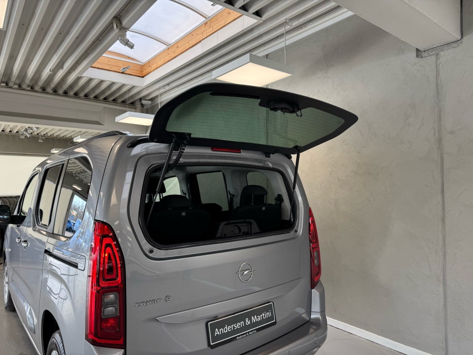 Opel Combo-e Life 50 Ultimate L1 5d