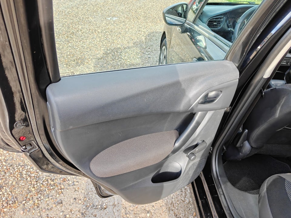 Citroën C3 1,0 PureTech 68 Attraction 5d