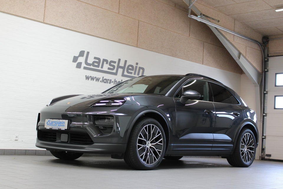 Porsche Macan 4 5d