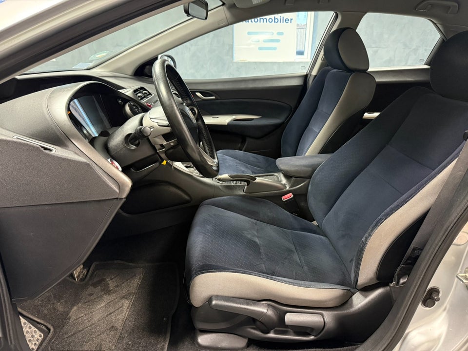 Honda Civic 1,8 Sport 5d