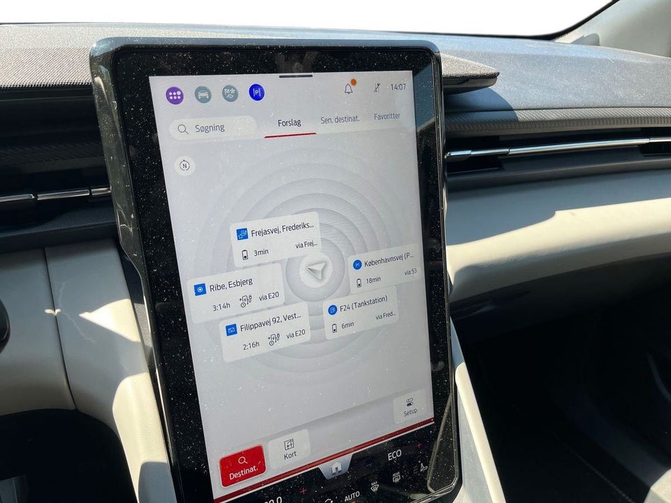 Ford Explorer 77 Premium Extended Range 5d