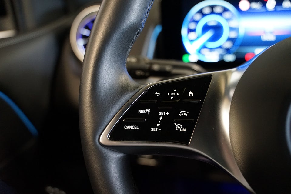 Mercedes EQB300 Progressive 4Matic 5d