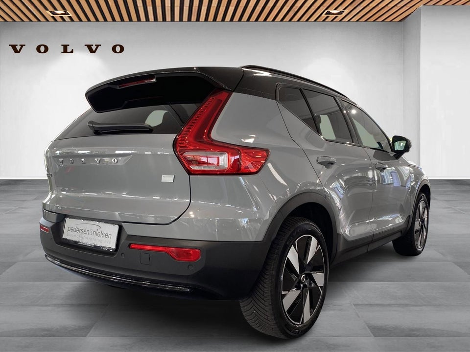 Volvo XC40 ReCharge Extended Range Plus 5d