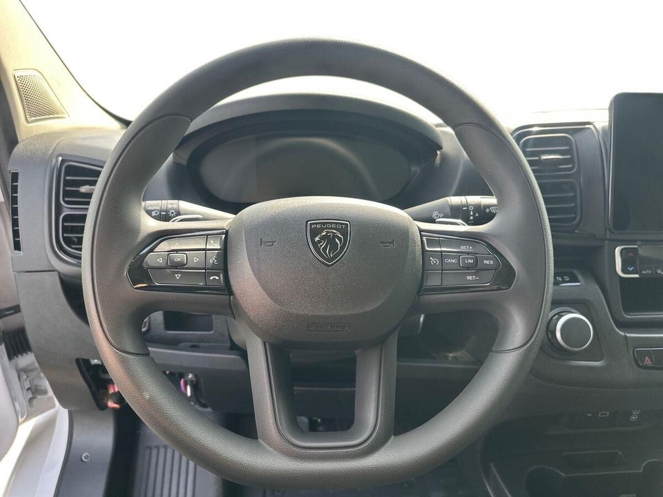 Peugeot e-Boxer 435 110 L3H2 Premium