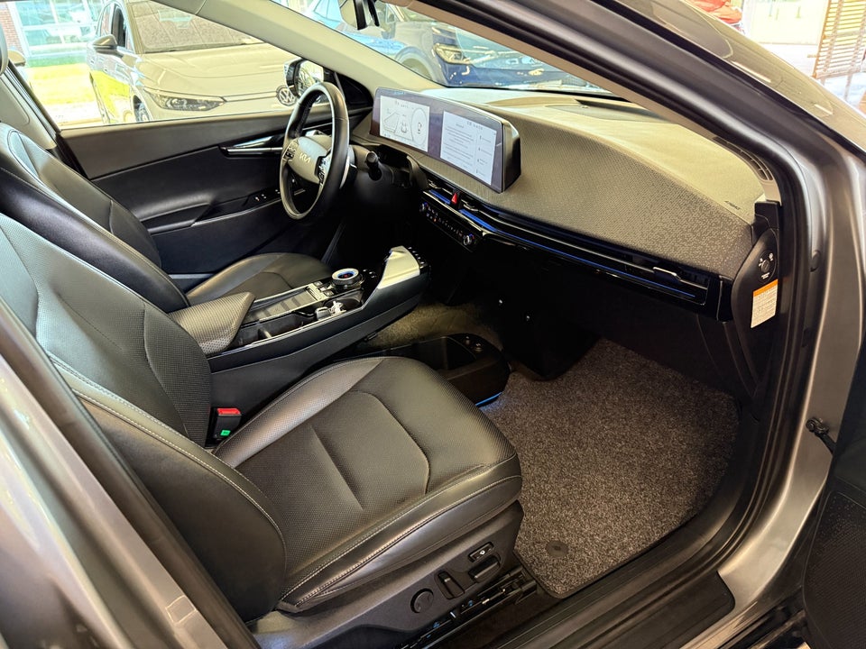 Kia EV6 77 Long Range Upgrade 5d