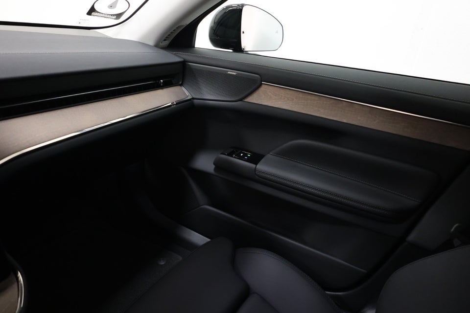Volvo ES90 Extended Range Plus 4d