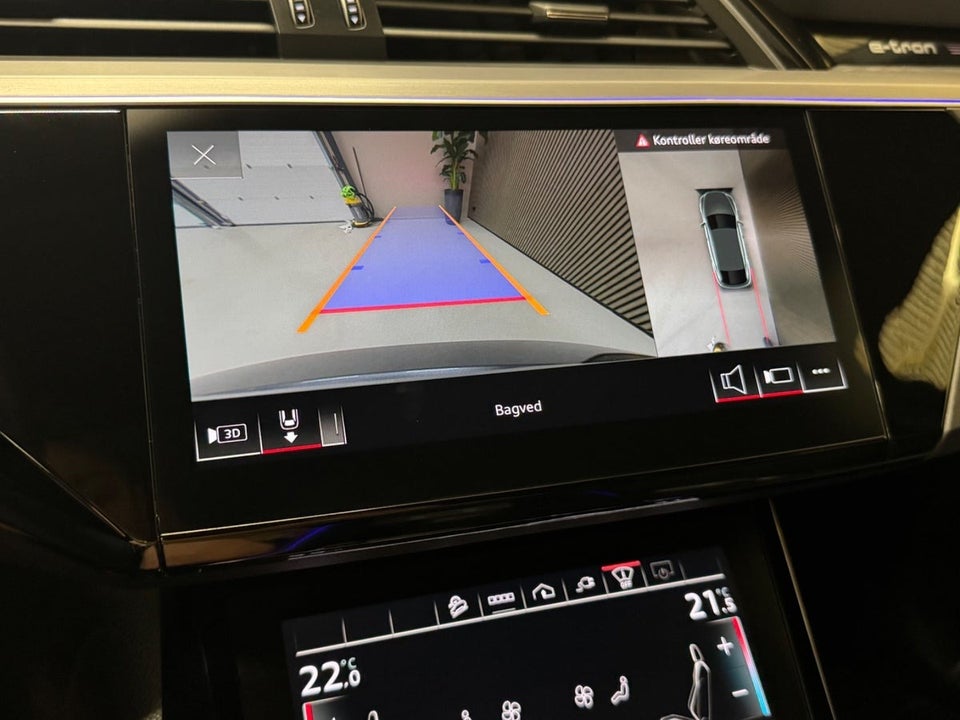 Audi e-tron 55 S-line Sportback quattro 5d