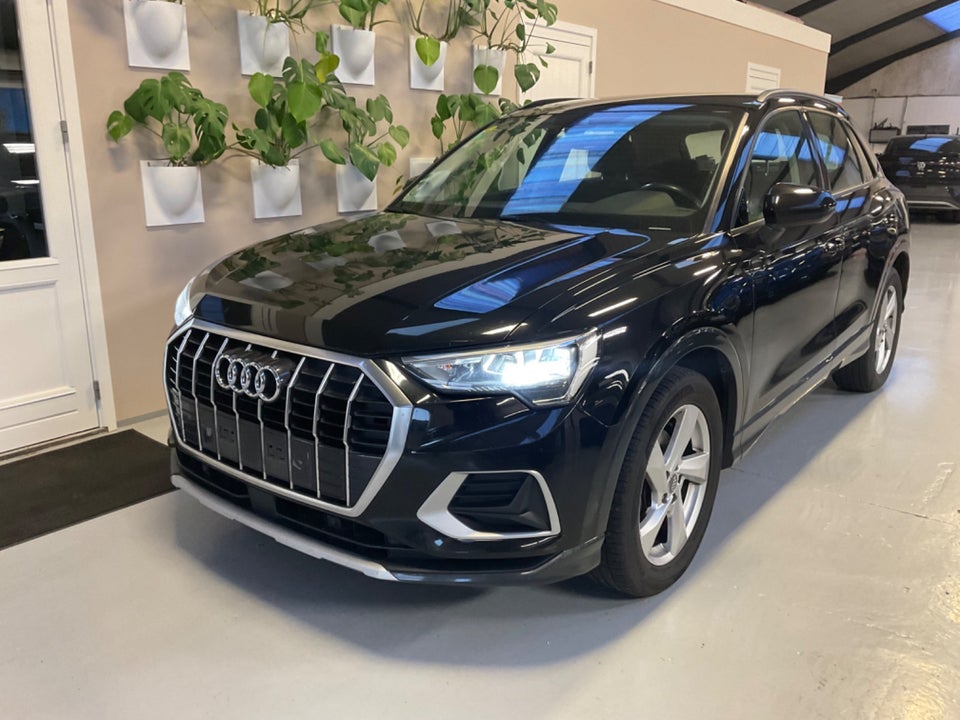 Audi Q3 35 TDi Advanced S-tr. 5d