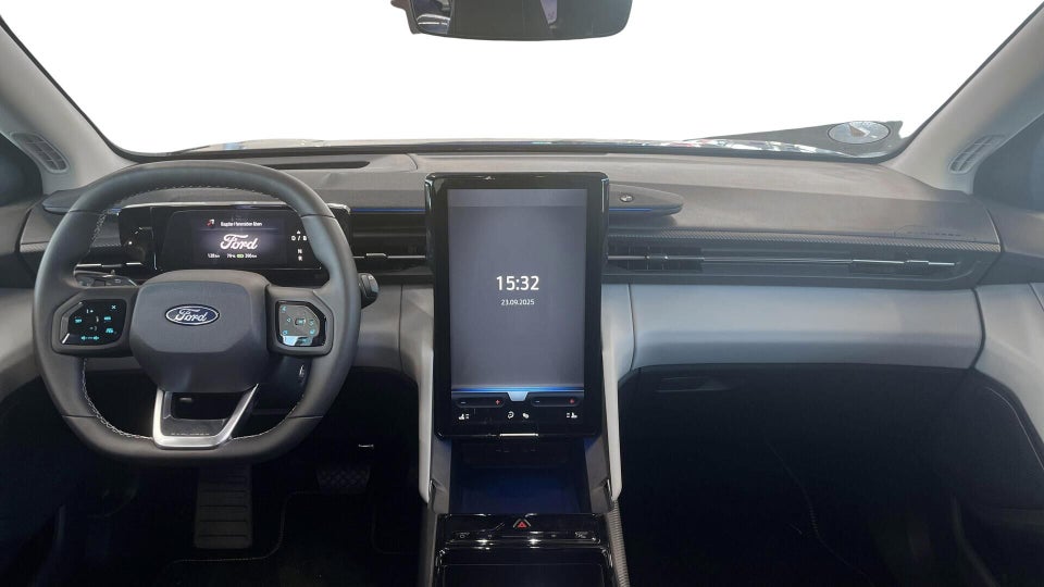 Ford Explorer 82 Premium Extended Range 5d