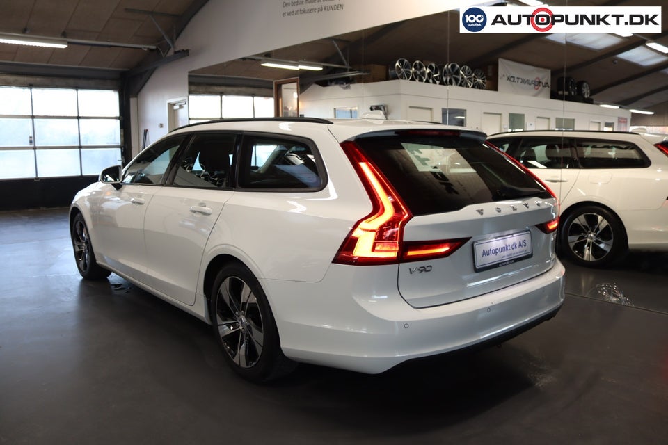 Volvo V90 2,0 D3 150 Momentum aut. 5d