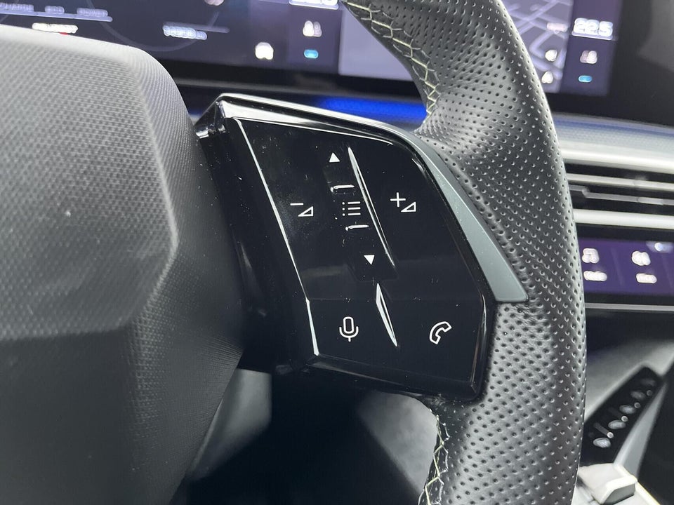 Peugeot e-5008 77 GT Pack 7prs 5d