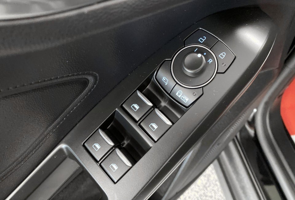 Ford Focus 1,5 EcoBlue Titanium X stc. aut. 5d