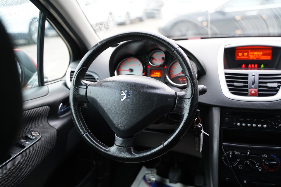 Peugeot 207 1,6  5d