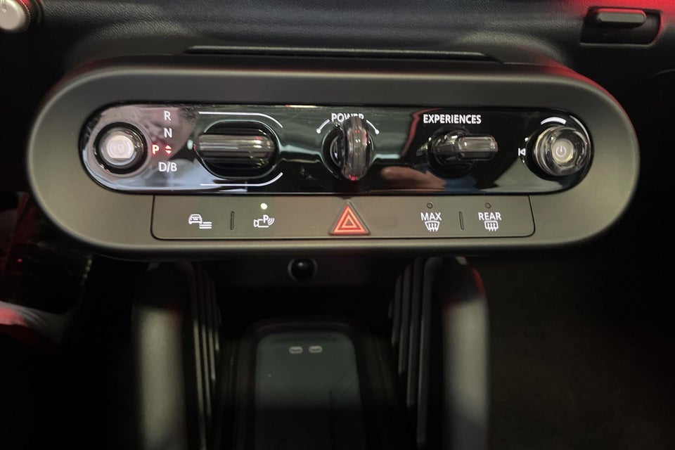 MINI Cooper E Favoured Trim M 3d