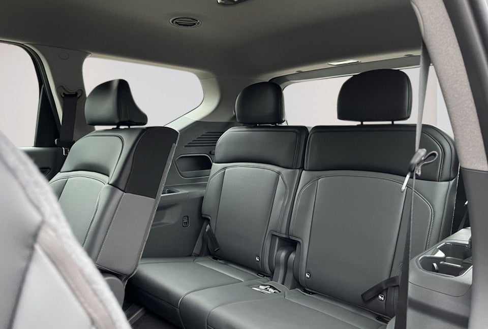 Kia EV9 76 Standard Range Upgrade RWD 7prs 5d