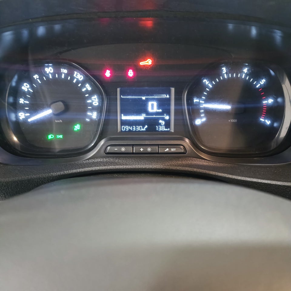 Peugeot Expert 2,0 BlueHDi 122 L2 Plus Van