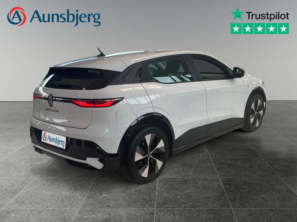 Renault Megane E-Tech 40 Equilibre 5d