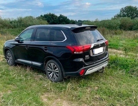 Mitsubishi Outlander 2,0 Intense+ CVT 4WD 5d