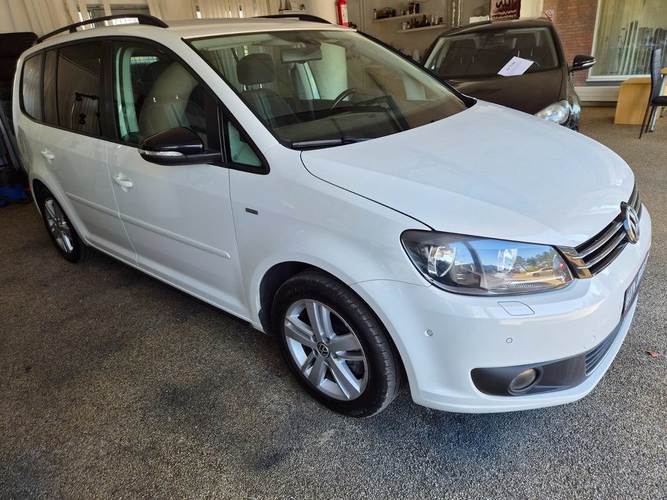 VW Touran 1,6 TDi 105 Match BMT 7prs 5d