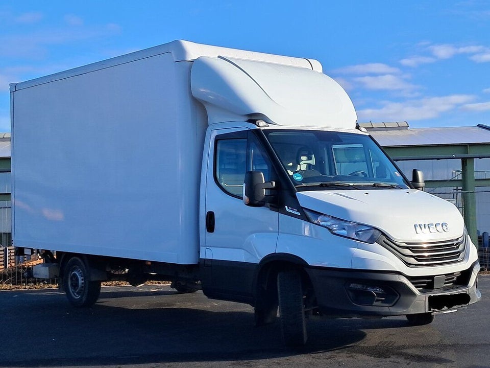 Iveco Daily 2,3 35S16 4100mm Box m/lift AG8