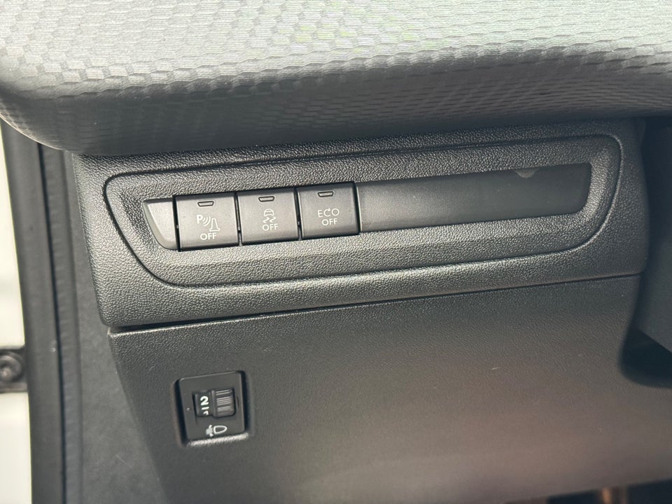 Peugeot 208 1,6 BlueHDi 100 Active+ 5d