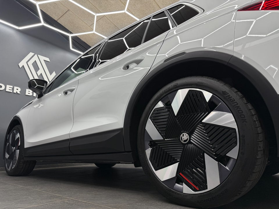 Skoda Elroq 85 iV Lodge 5d