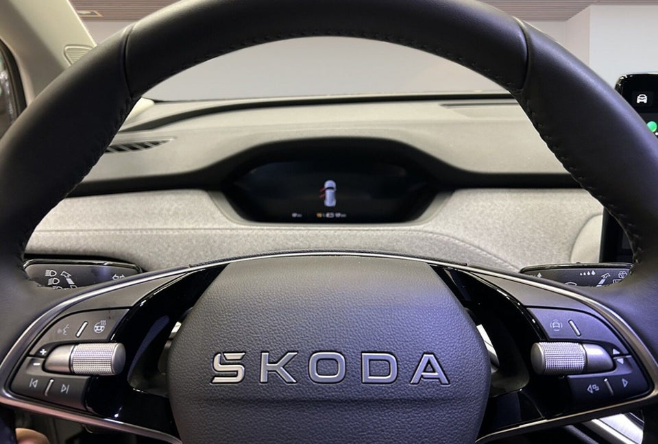 Skoda Enyaq 85 iV Loft 5d