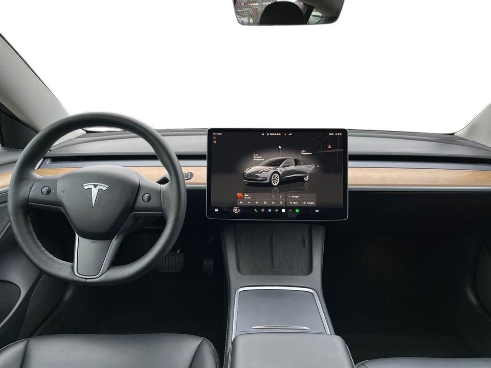 Tesla Model 3 Long Range AWD 4d