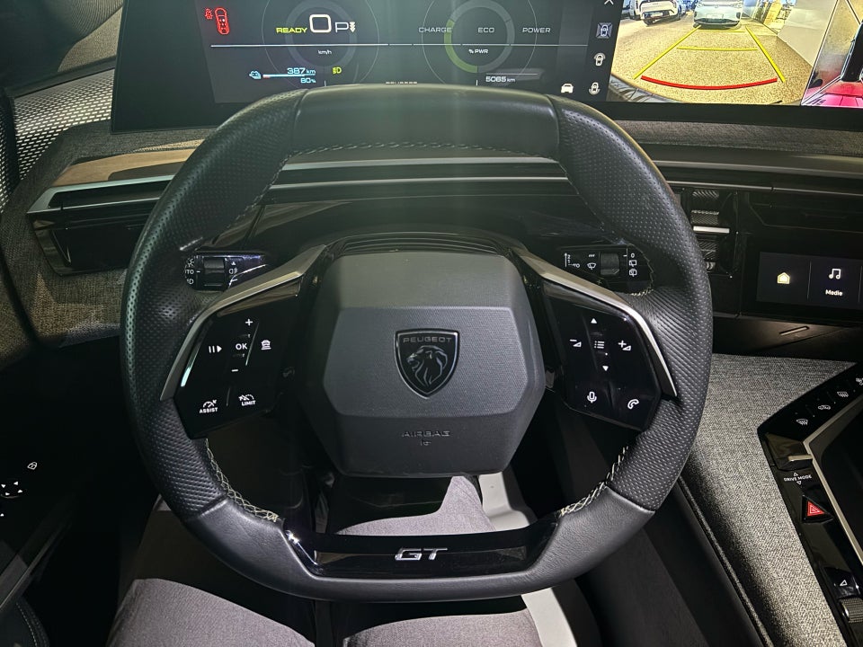 Peugeot e-5008 77 GT 7prs 5d