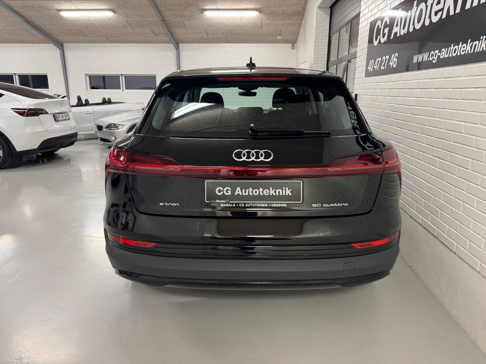 Audi e-tron 50 quattro 5d
