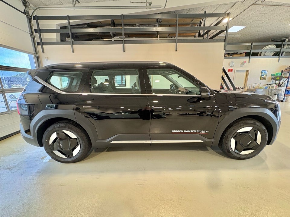 Kia EV9 76 Standard Range Upgrade RWD 7prs 5d