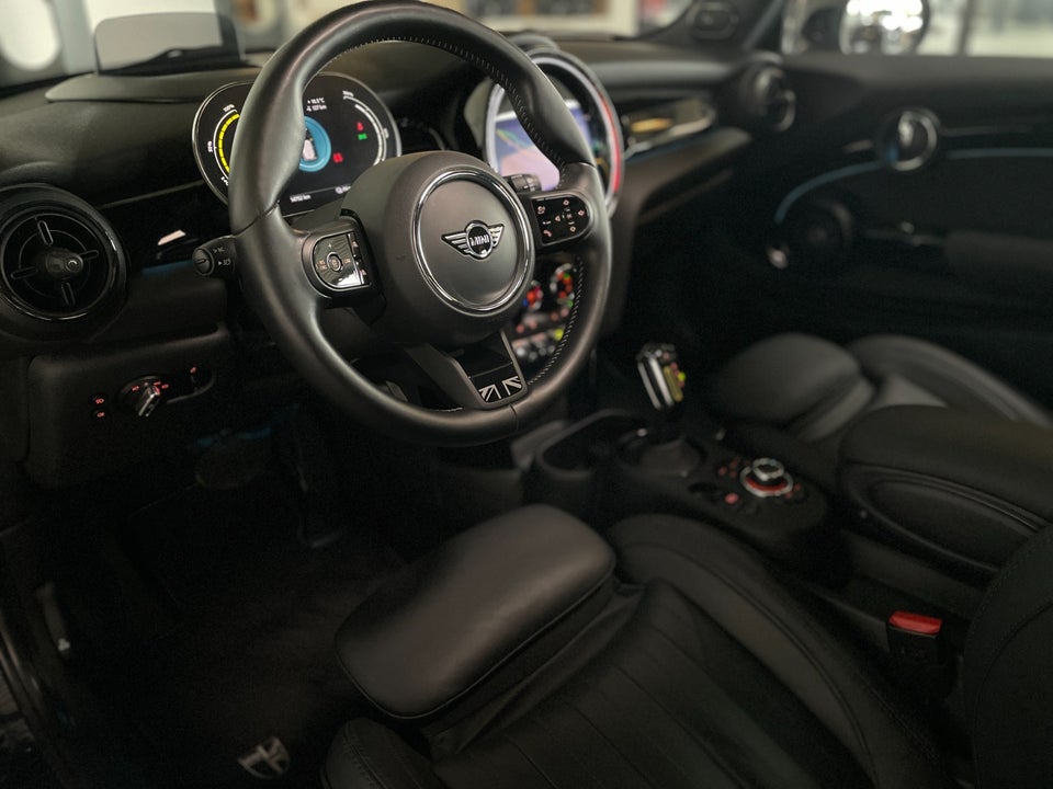 MINI Cooper SE Maximise 3d