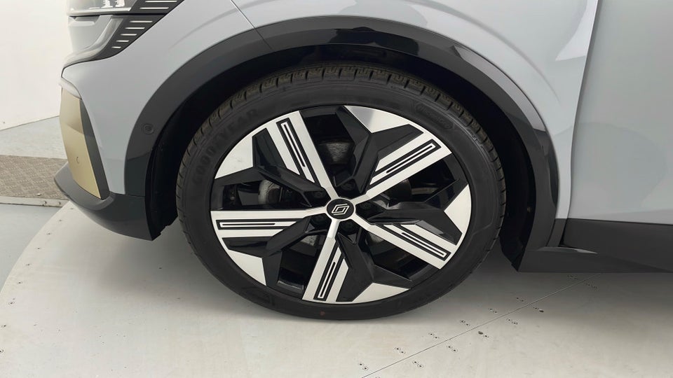 Renault Megane E-Tech 60 Iconic 5d
