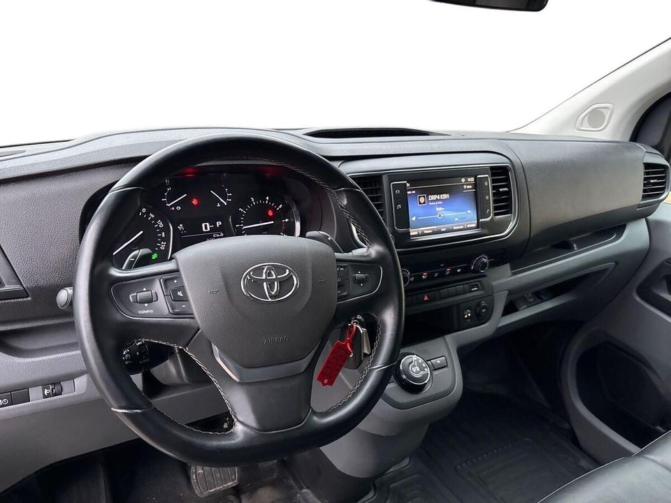 Toyota ProAce 2,0 D 144 Long Comfort Master 5d