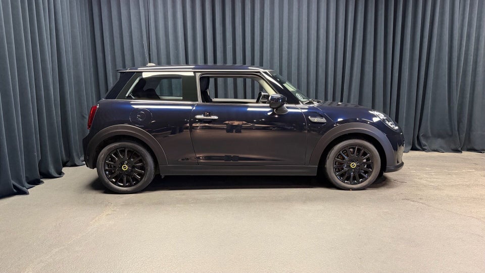 MINI Cooper SE Essential 3d