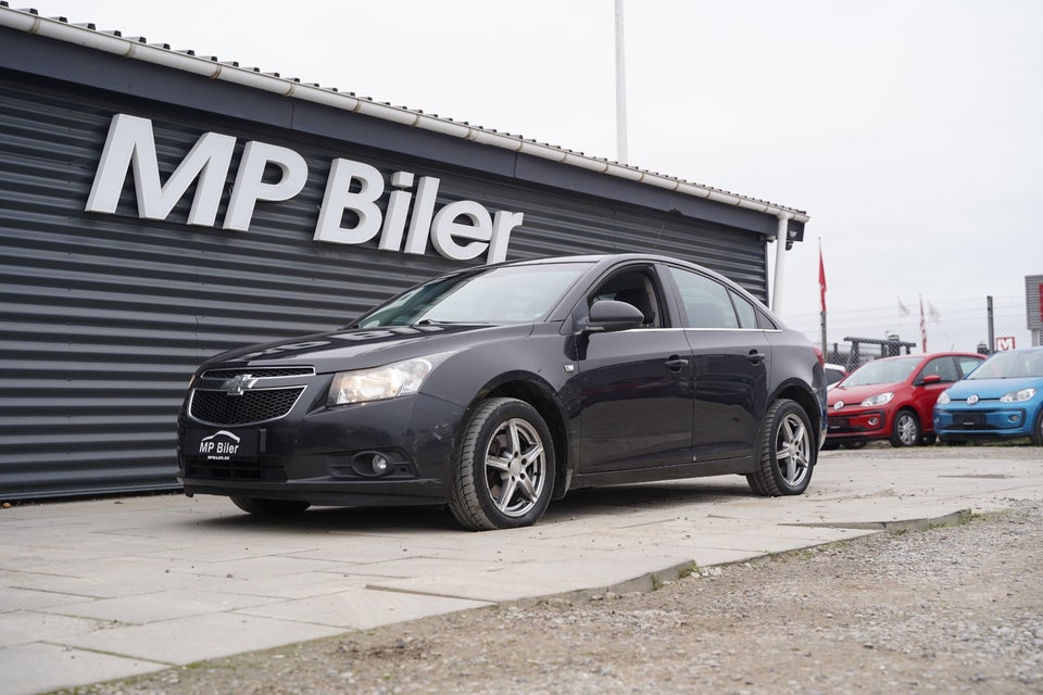 Chevrolet Cruze 2,0 VCDi 125 LSD 4d