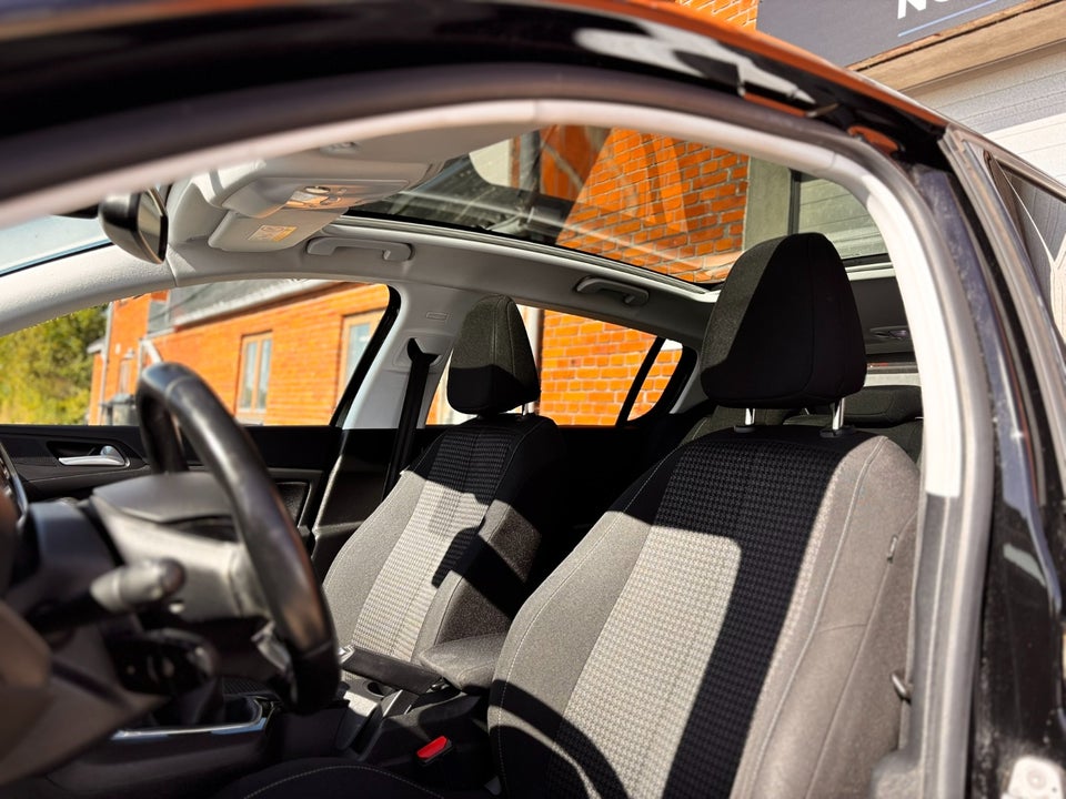 Peugeot 308 1,6 BlueHDi 120 Allure Sky 5d